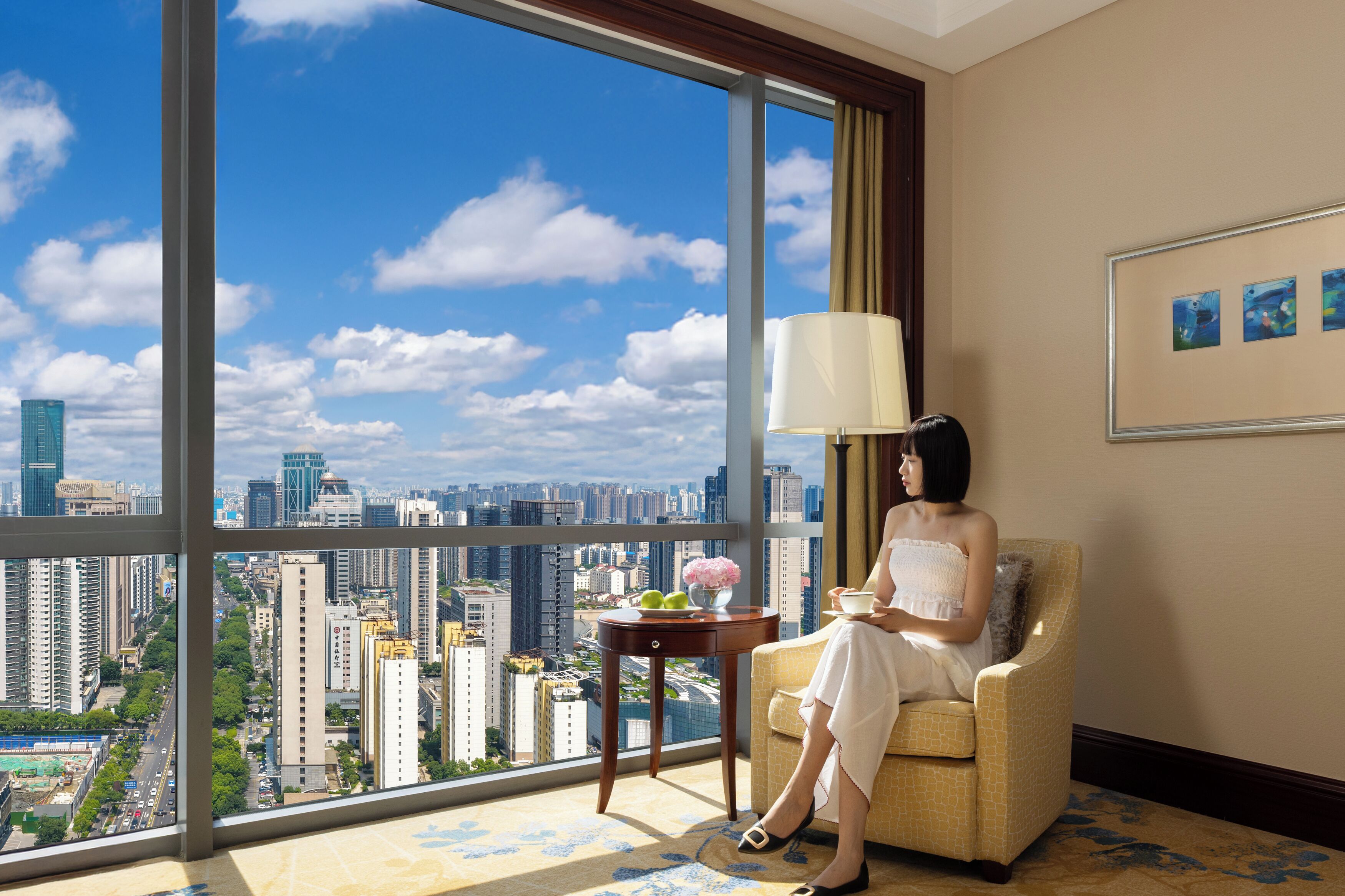 Premier Room, 1 King Bed, City View (Skyline) | In-room safe, desk, blackout curtains, soundproofing