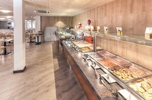 Daily buffet breakfast for a fee - Hotel Gala Placidia (Benidorm)