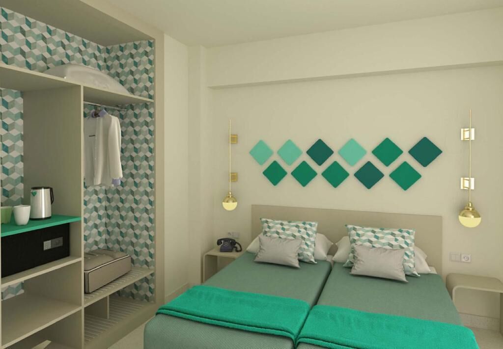 In-room safe, desk, free WiFi, bed sheets