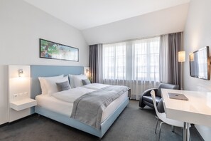 Superior Triple Room | Hypo-allergenic bedding, in-room safe, desk, blackout drapes