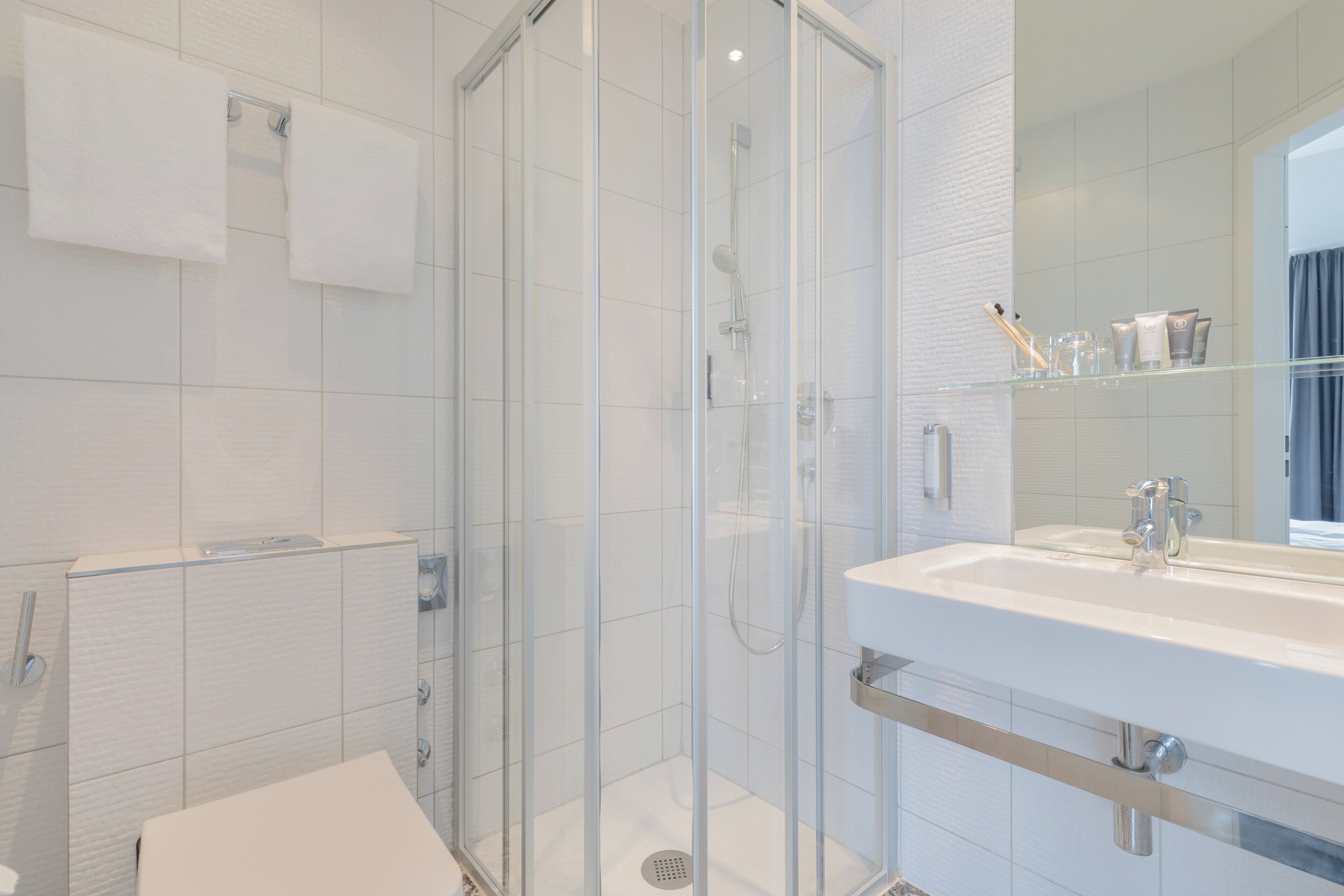 Shower, free toiletries, hair dryer, towels