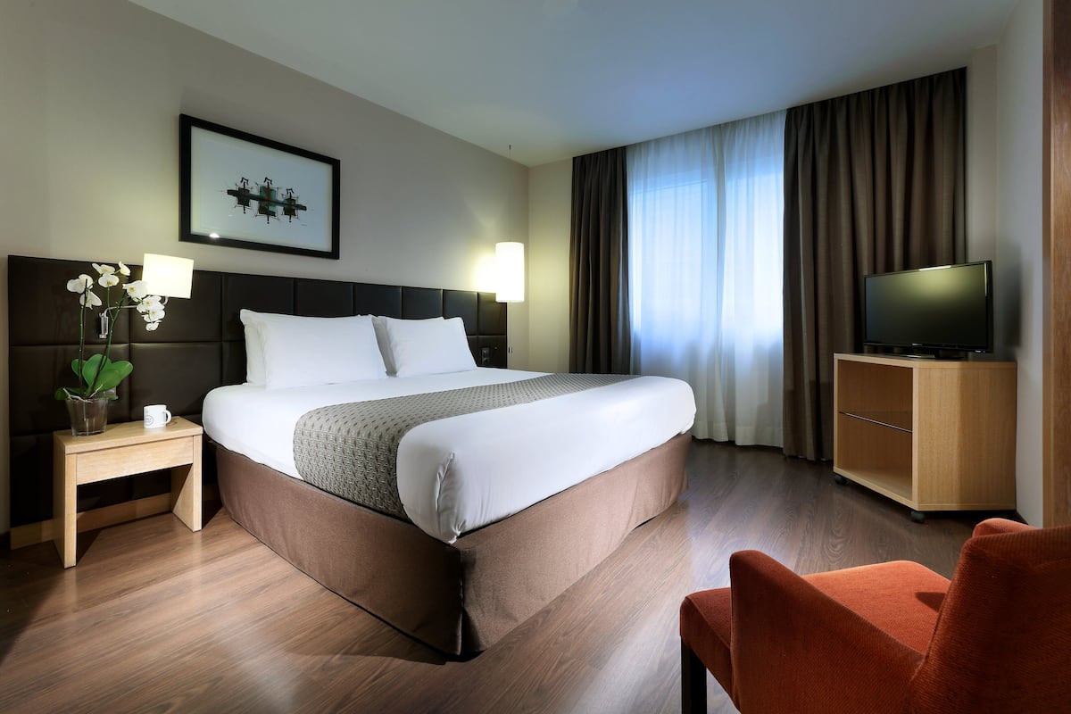 1 chambre, minibar, coffres-forts dans les chambres