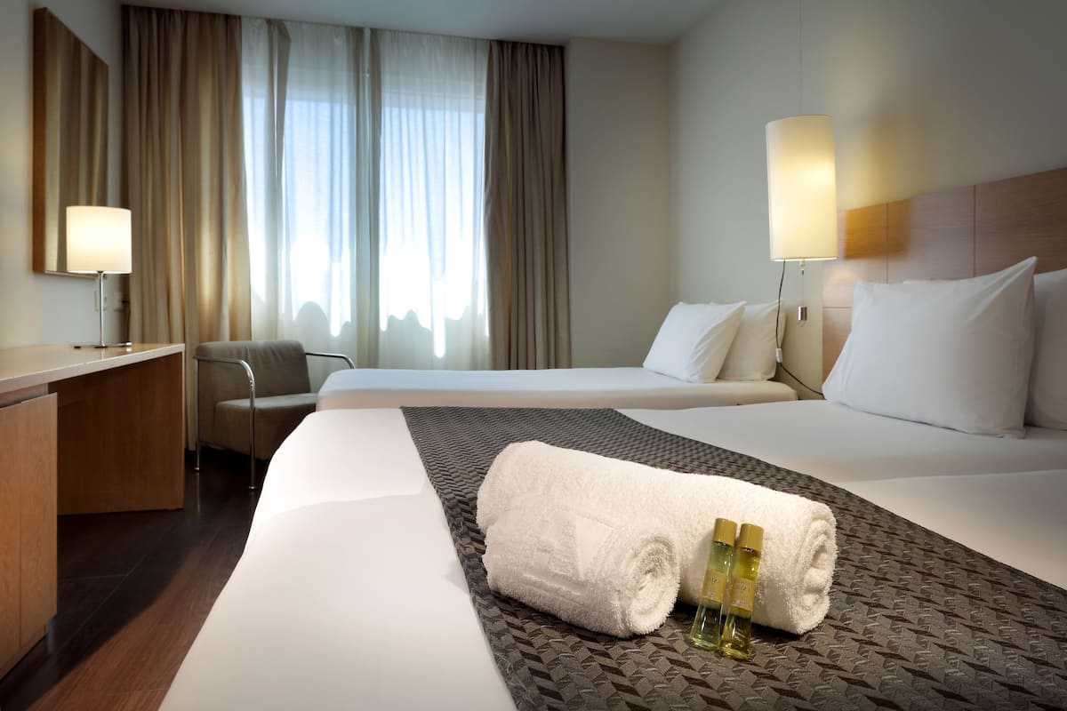 1 chambre, minibar, coffres-forts dans les chambres