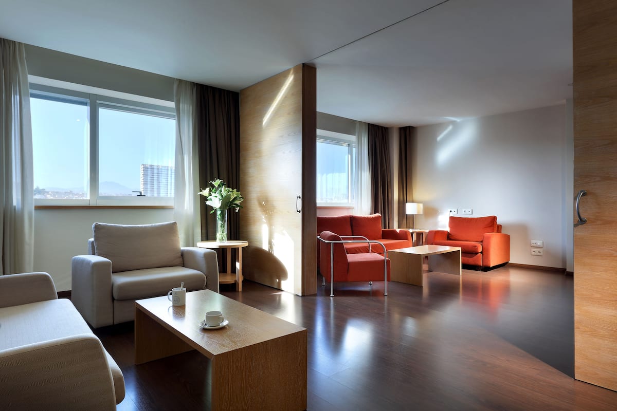 1 chambre, minibar, coffres-forts dans les chambres
