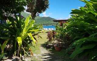 Habitación cuádruple familiar, vistas al jardín | Vistas desde la habitación