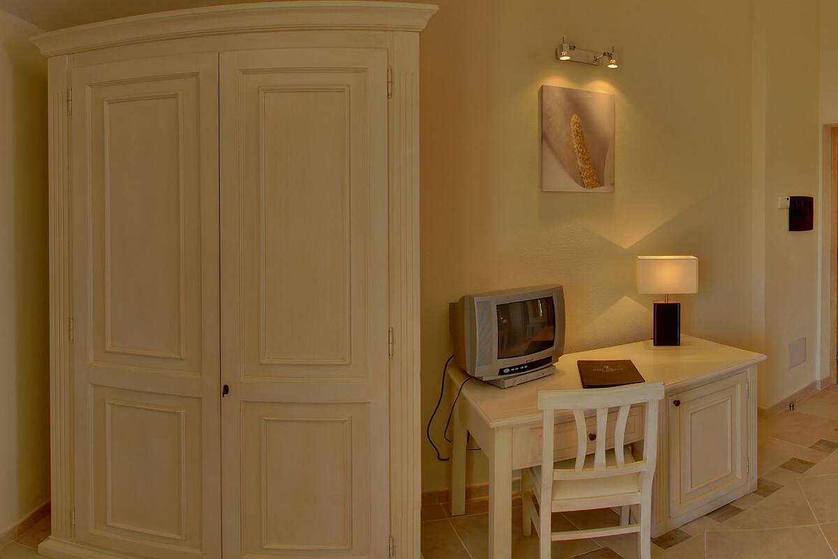 Minibar, Zimmersafe