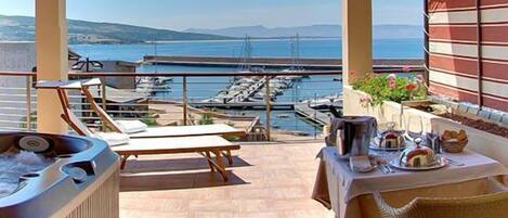 Junior Suite | Beach/ocean view