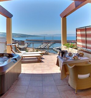 Suíte júnior | Vista para praia/oceano