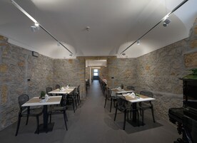 Colazione continentale, servita tutte le mattine (8 EUR a persona) 