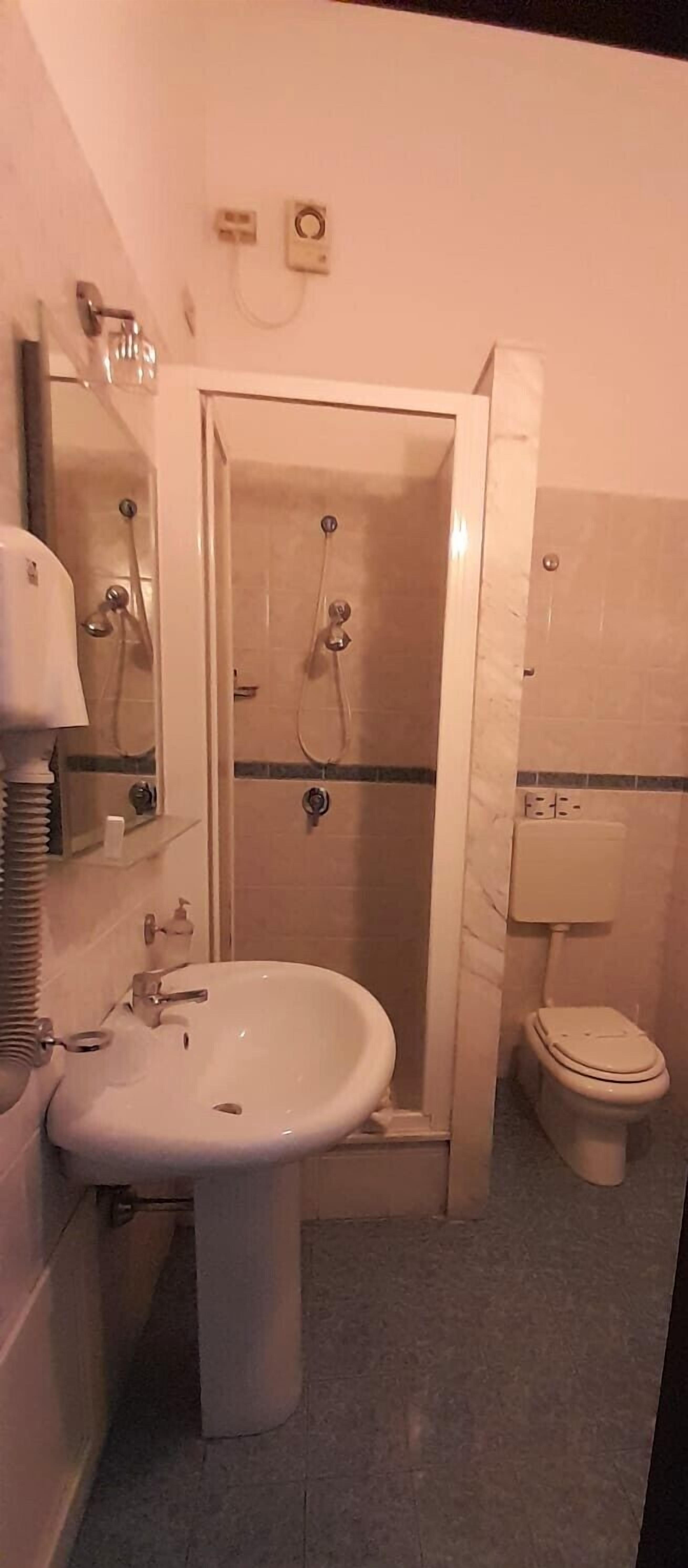 Photo - Hotel Tonic