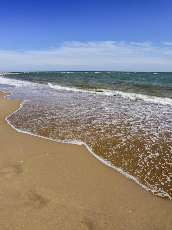Una spiaggia nelle vicinanze