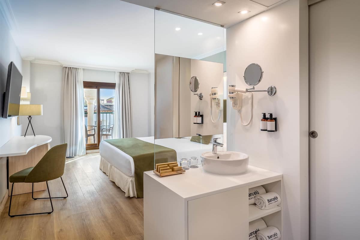 free toiletries, hair dryer, towels