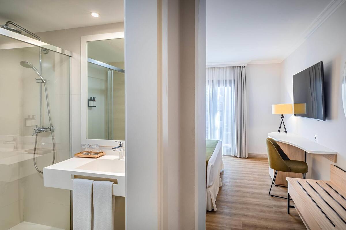 free toiletries, hair dryer, towels