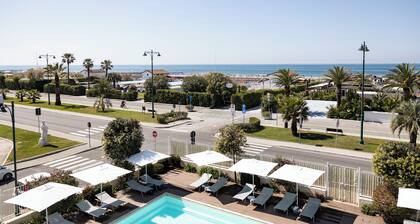Grand Hotel