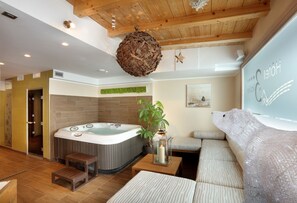 Sauna, hot tub, steam room - Hôtel des 3 Vallées (Les Belleville)