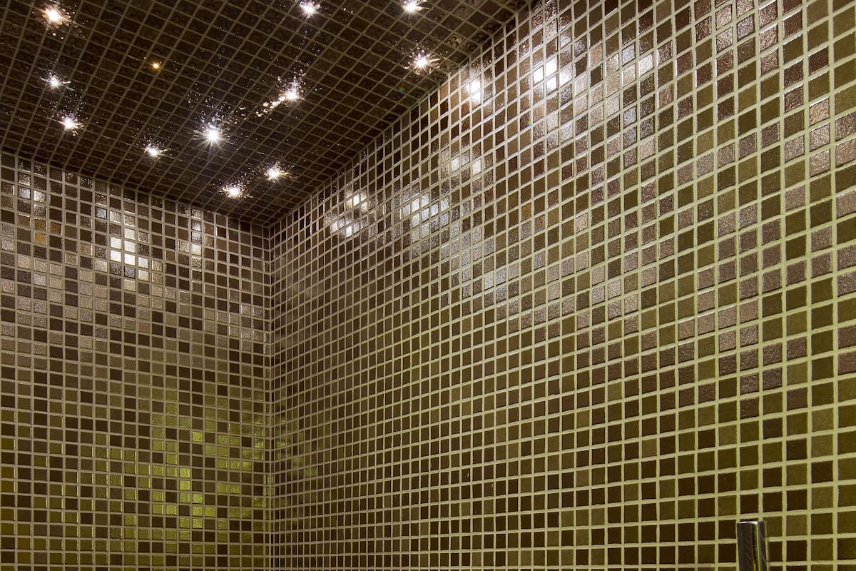 sauna, hot tub, steam room