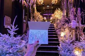 Interior entrance - Grandes Alpes Hotel (Courchevel)