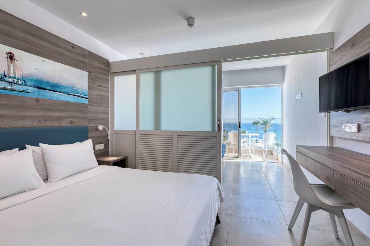Family Room Sea View (Garden Area)