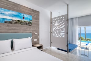 Superior Room Swim Up Sea View | 1 bedroom, desk, iron/ironing board, free WiFi