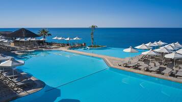 Indoor pool, 4 outdoor pools, pool umbrellas, pool loungers