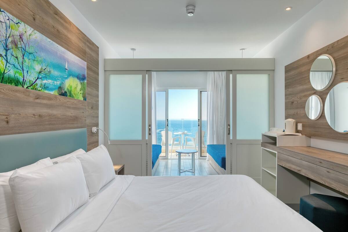 Family Room Sea View