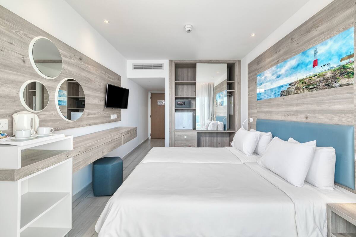 Desk, iron/ironing board (on request), free WiFi, bed sheets
