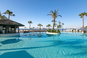 Poolside bar - Atlantica SunGarden Beach (Ayia Napa)