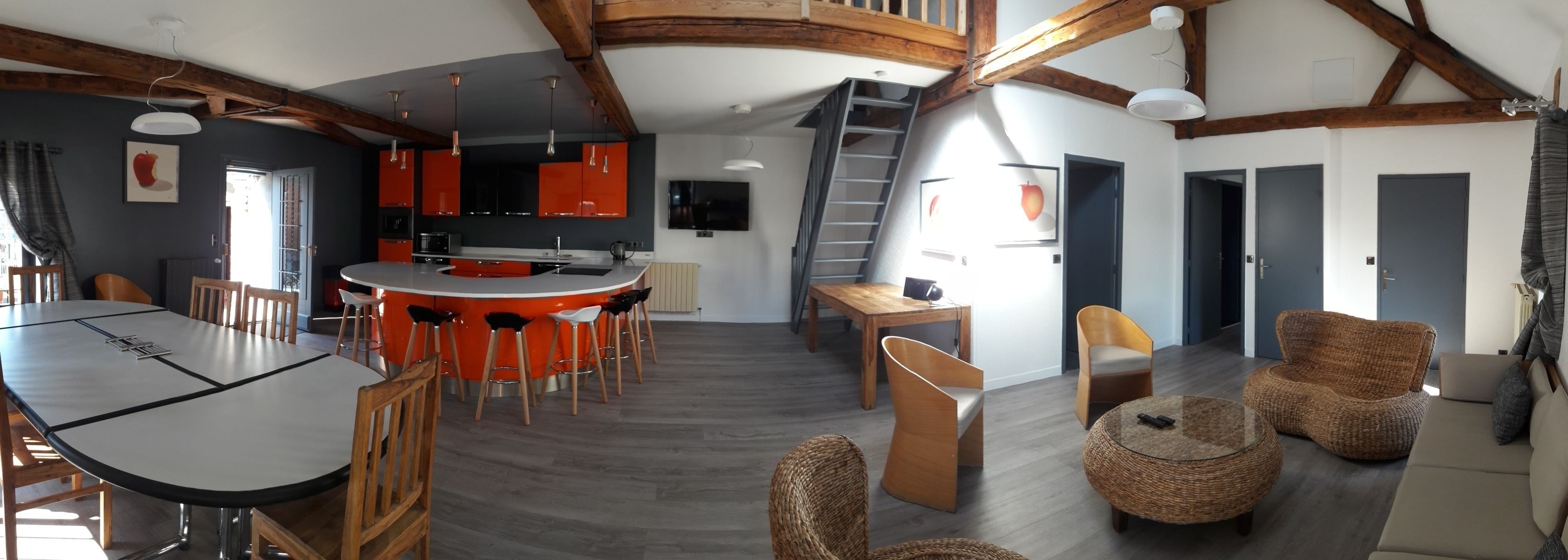 loft, 3 bedrooms | individually decorated, individually furnished, iron/ironing board