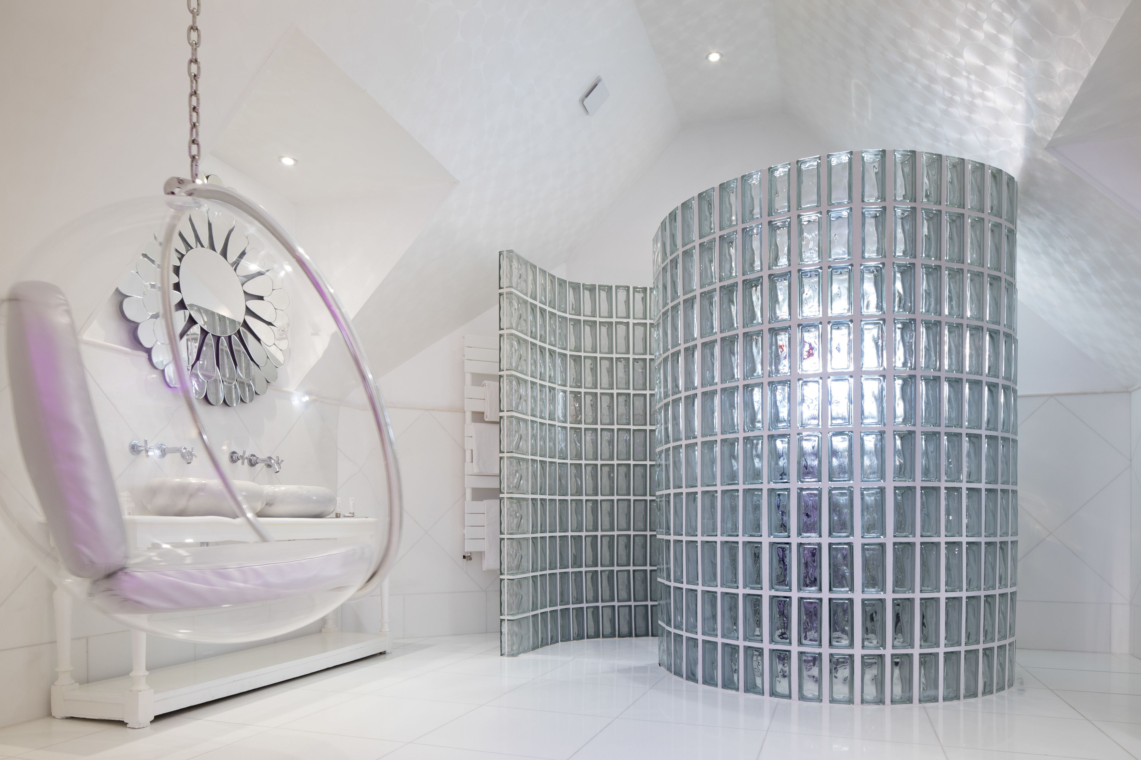 romantic suite, 1 king bed, hot tub | individually decorated, individually furnished, iron/ironing board