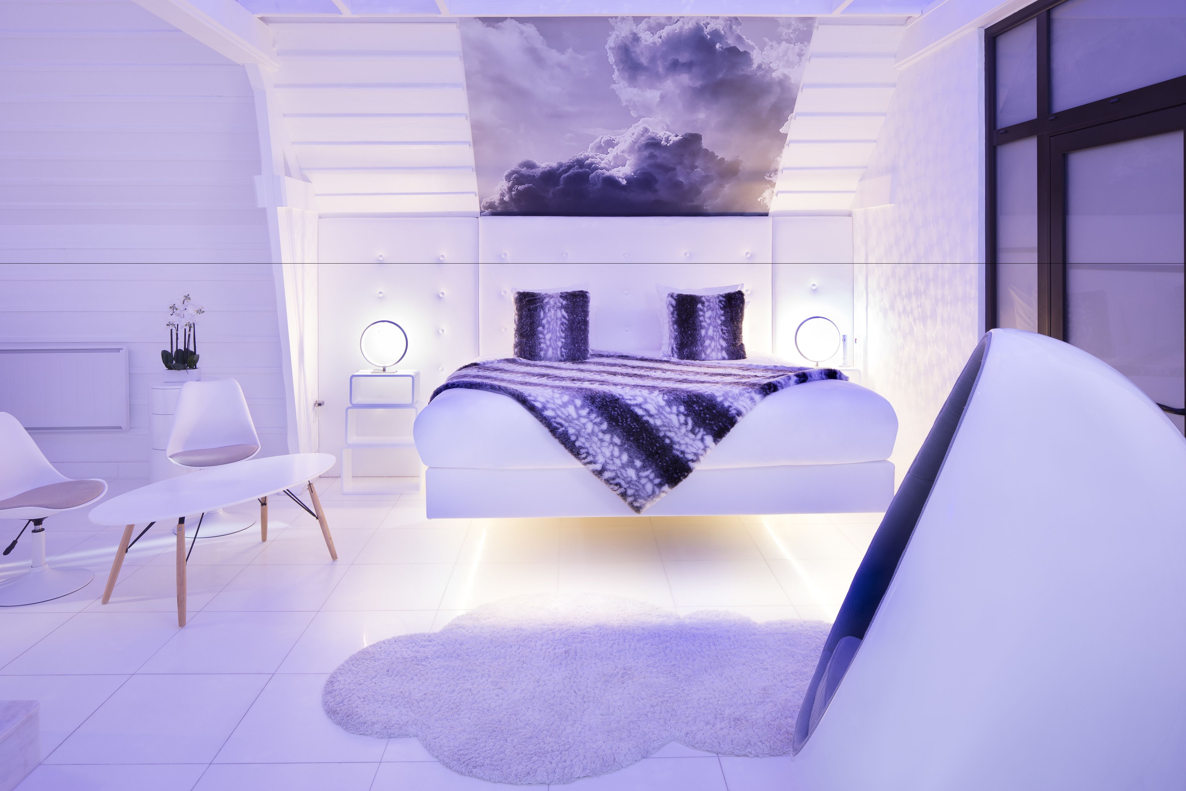 romantic suite, 1 king bed, hot tub | individually decorated, individually furnished, iron/ironing board