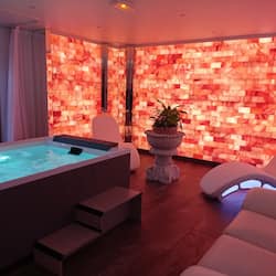 Couples treatment room(s), sauna, hot tub, steam room, body treatments