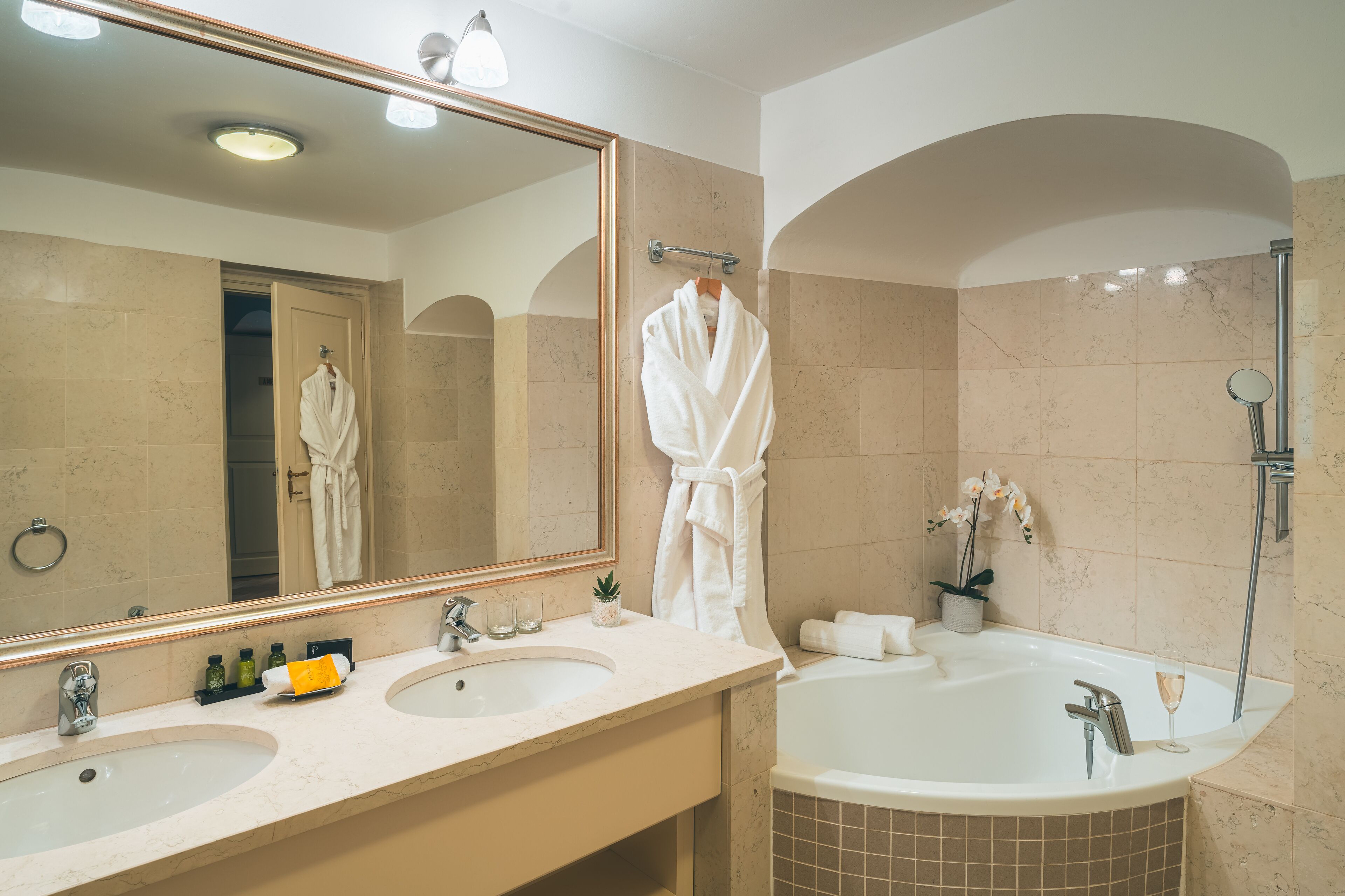 Photo - Appia Hotel Residences