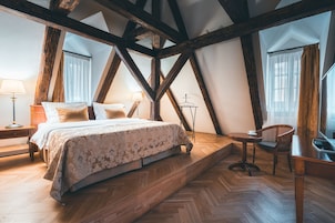 Apartamento conforto, 2 quartos | Roupas de cama antialérgicas, frigobar, cofres nos quartos, escrivaninha