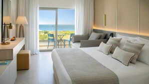 In-room safe, blackout curtains, cots/infant beds - Atlantica Aqua Blue (Paralimni)