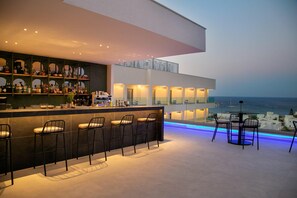 Bar (en la propiedad)