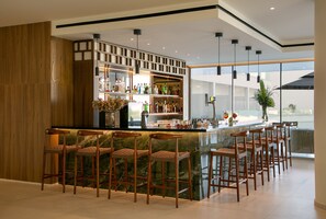 Bar (on property) - Atlantica Aqua Blue (Paralimni)