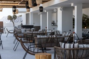 Bar (on property) - Atlantica Aqua Blue (Paralimni)
