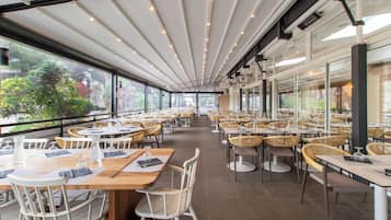 Frühstück, Mittagessen und Abendessen