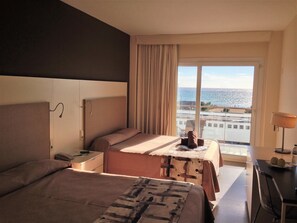 24–tuumainen taulutelevisio, jossa digitaalikanavat