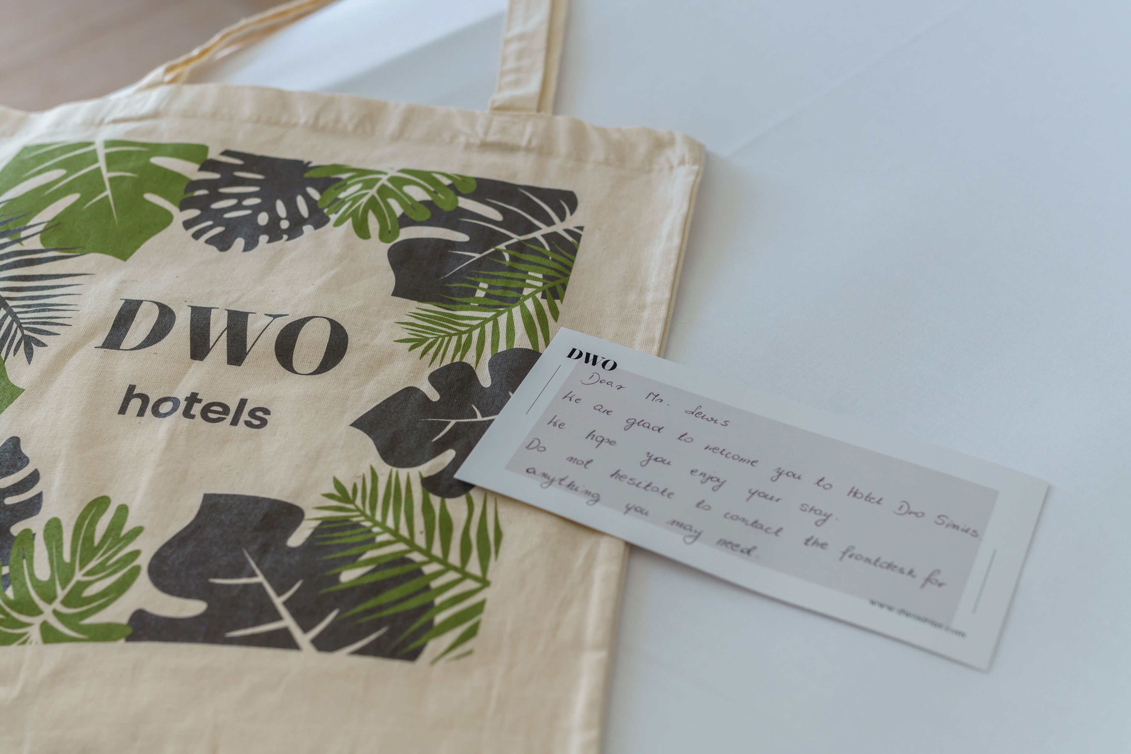 1 bedroom, premium bedding, down duvets, minibar