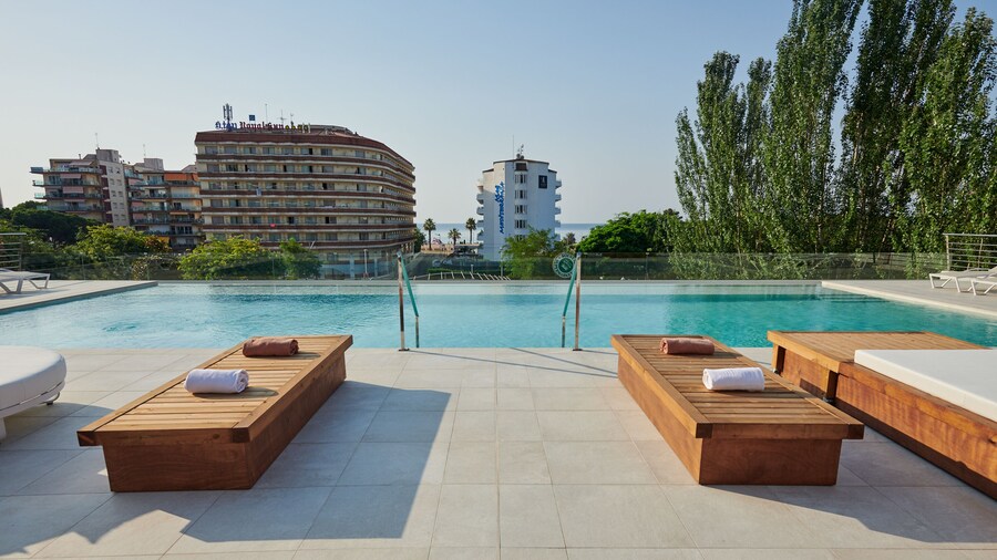 DWO Sirius -Adults Only