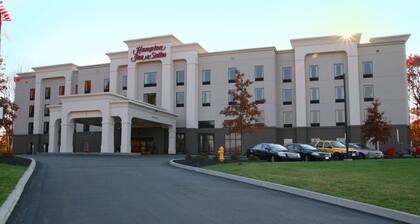Hampton Inn & Suites Jamestown
