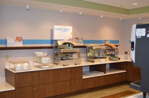 Free daily on-the-go breakfast - Holiday Inn Express Bloomsburg by IHG (Bloomsburg)