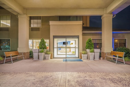 Exterior. Holiday Inn Express Bloomsburg by IHG