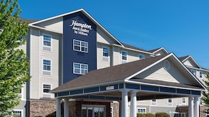 Exterior - Hampton Inn & Suites Rockland (Thomaston)