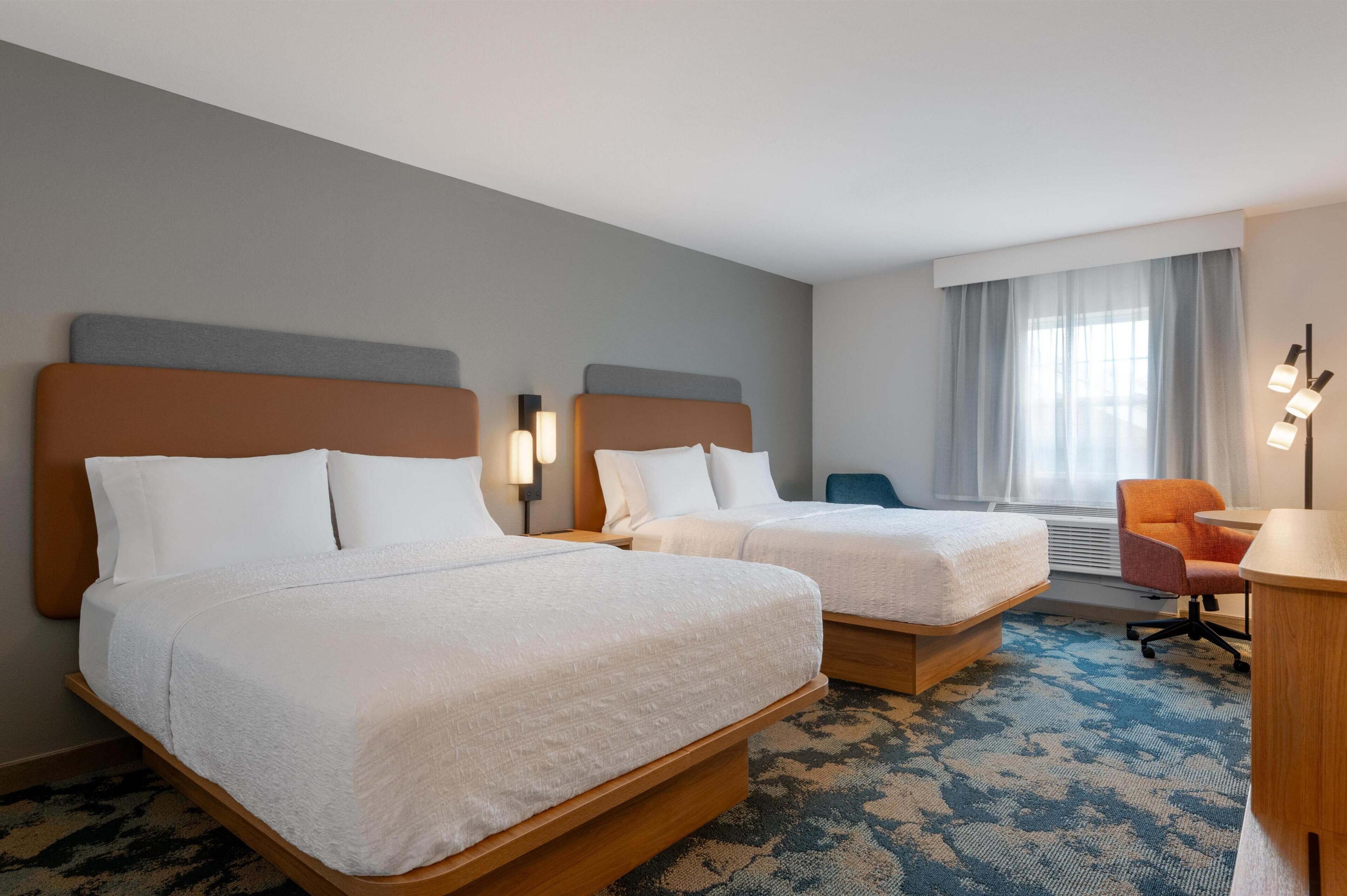 Room, 2 Queen Beds, Non Smoking