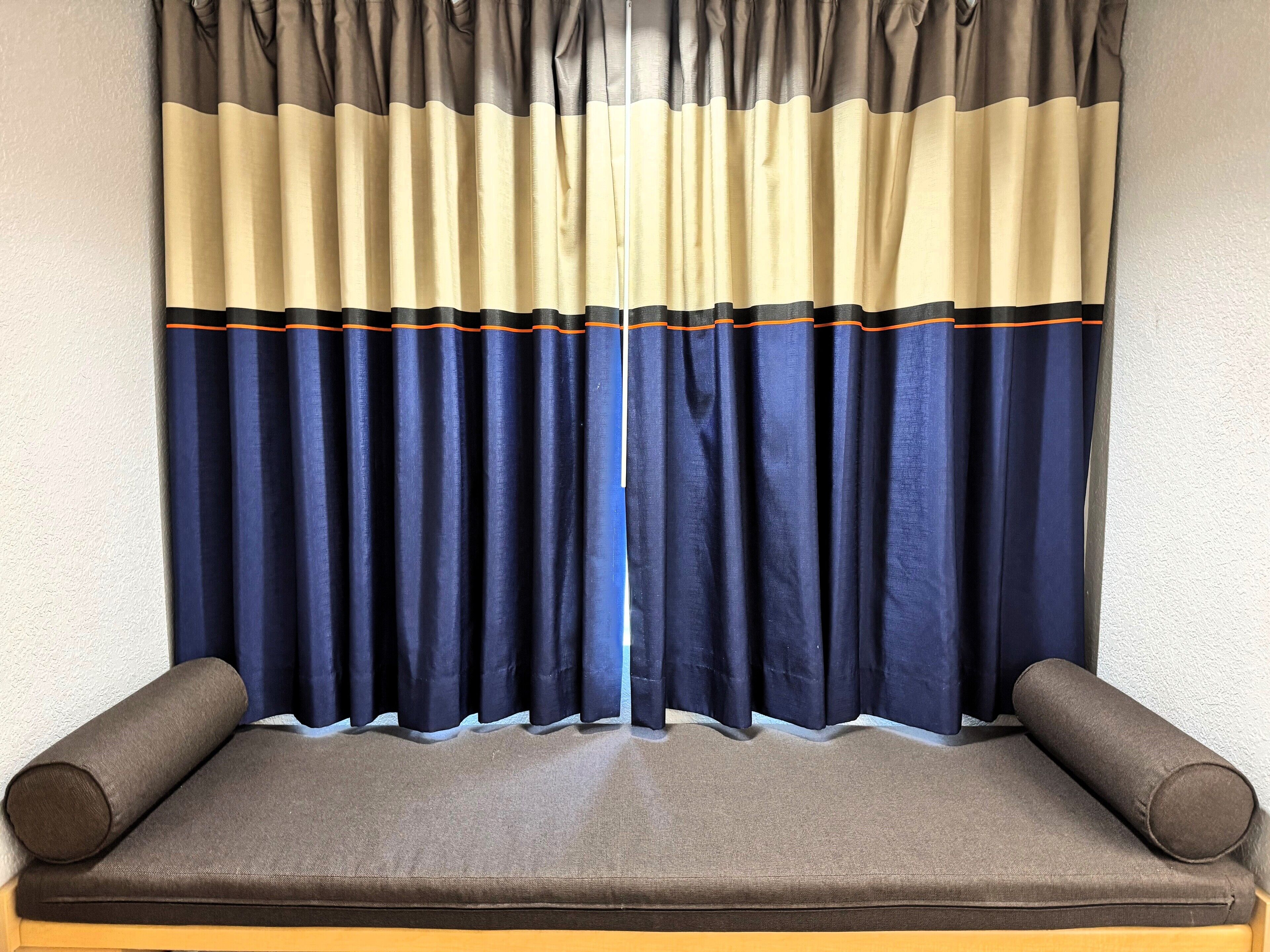 desk, blackout curtains, free wifi, bed sheets