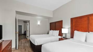 1 bedroom, hypo-allergenic bedding available, in-room safe, desk