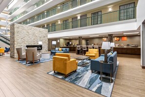 Lobby - Comfort Suites Near Potomac Mills (Woodbridge)
