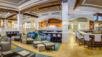 3 bars/lounges, poolside bar